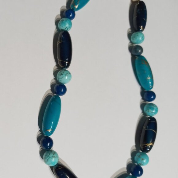 NECKLACE - Picture 1 of 1